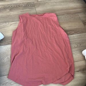 Lululemon boyfriend tank